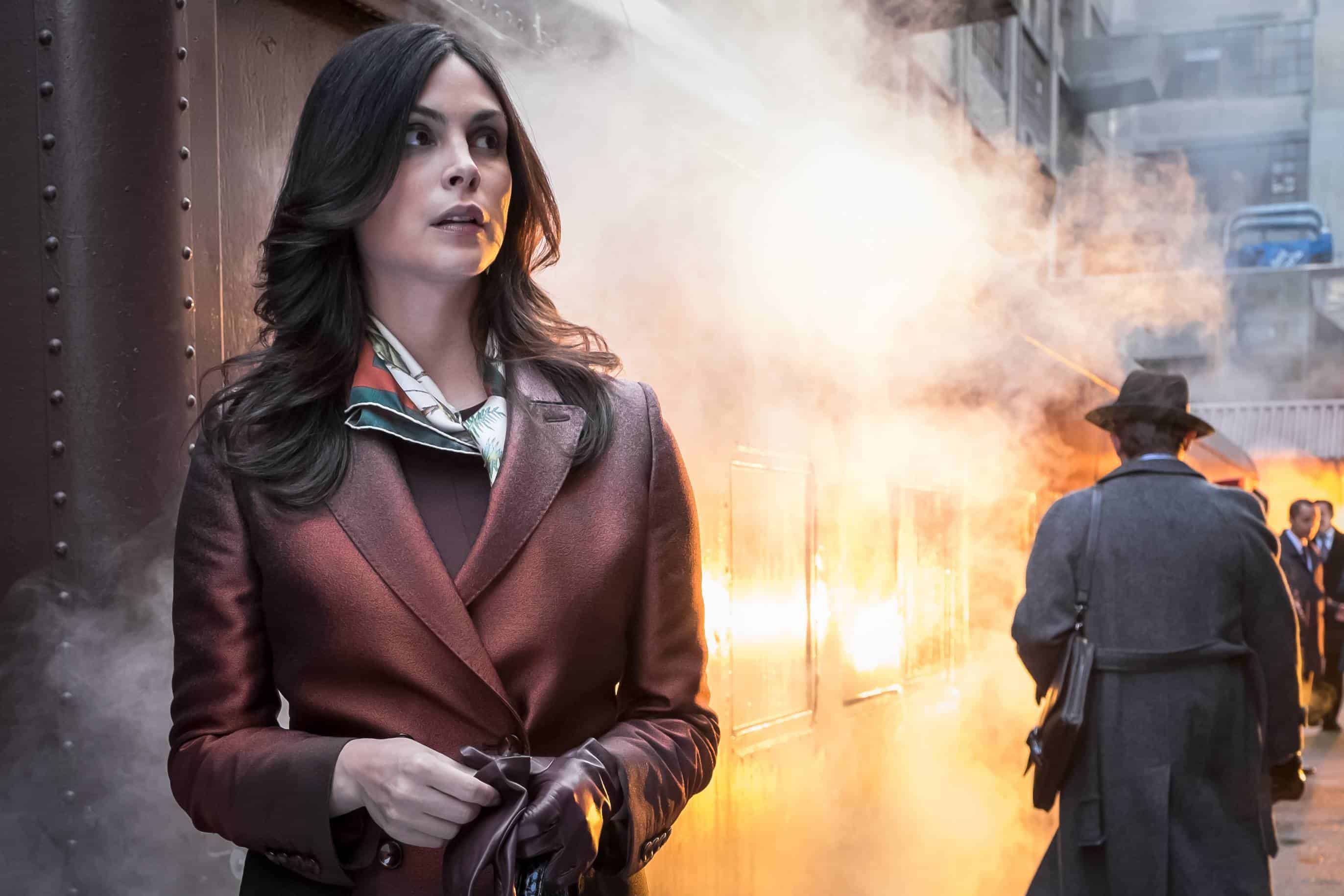 GOTHAM: Morena Baccarin in the Ã’Mad City: Burn The WitchÃ“ episode of GOTHAM airing airing Monday, Sept. 26 (8:00-9:01 PM ET/PT) on FOX. Â©2016 Fox Broadcasting Co. Cr: Jeff Neumann/FOX.