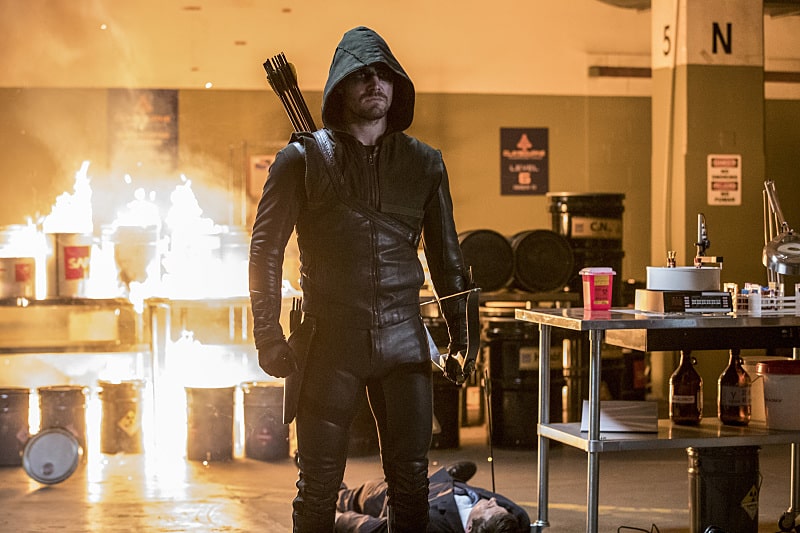 Arrow -- "What We Leave Behind" -- Image AR509b_0060b.jpg -- Pictured: Stephen Amell as Oliver Queen/The Green Arrow -- Photo: Jack Rowand/The CW -- ÃƒÂ‚Ã‚Â© 2016 The CW Network, LLC. All Rights Reserved.