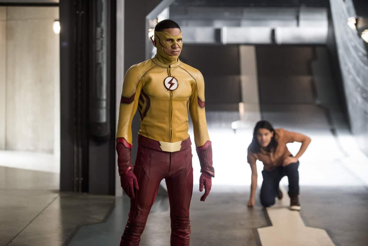 The Flash -- "Dead or Alive" -- Image FLA311b_0175b.jpg -- Pictured (L-R): Keiynan Lonsdale as Kid Flash and Carlos Valdes as Cisco Ramon -- Photo: Diyah Pera/The CW -- ÃƒÂ‚Ã‚Â© 2017 The CW Network, LLC. All rights reserved.