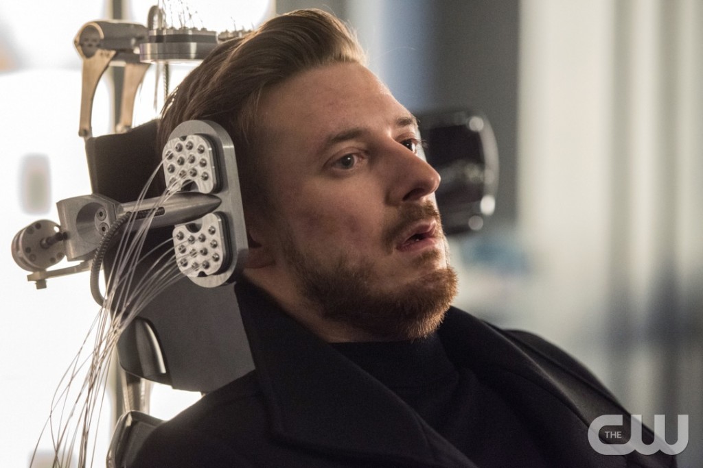 DC's Legends of Tomorrow --"Land of the Lost"-- LGN213a_0306.jpg -- Pictured: Arthur Darvill as Rip Hunter -- Photo: Dean Buscher/The CW -- ÃƒÂ‚Ã‚Â© 2017 The CW Network, LLC. All Rights Reserved