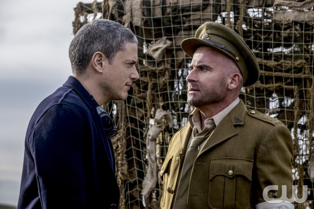DC's Legends of Tomorrow --"Fellowship of the Spear"-- LGN215b_0155b.jpg -- Pictured (L-R): Wentworth Miller as Leonard Snart/Captain Cold and Dominic Purcell as Mick Rory/Heat Wave -- Photo: Cate Cameron/The CW -- ÃƒÂ‚Ã‚Â© 2017 The CW Network, LLC. All Rights Reserved.