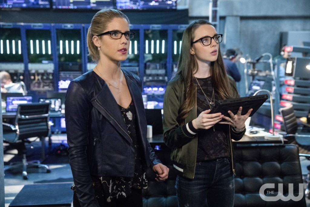 Arrow -- "Disbanded" -- Image AR518b_0061b.jpg -- Pictured (L-R): Emily Bett Rickards as Felicity Smoak and Kacey Rohl as Alena -- Photo: Jack Rowand/The CW -- ÃƒÂ‚Ã‚Â© 2017 The CW Network, LLC. All Rights Reserved.